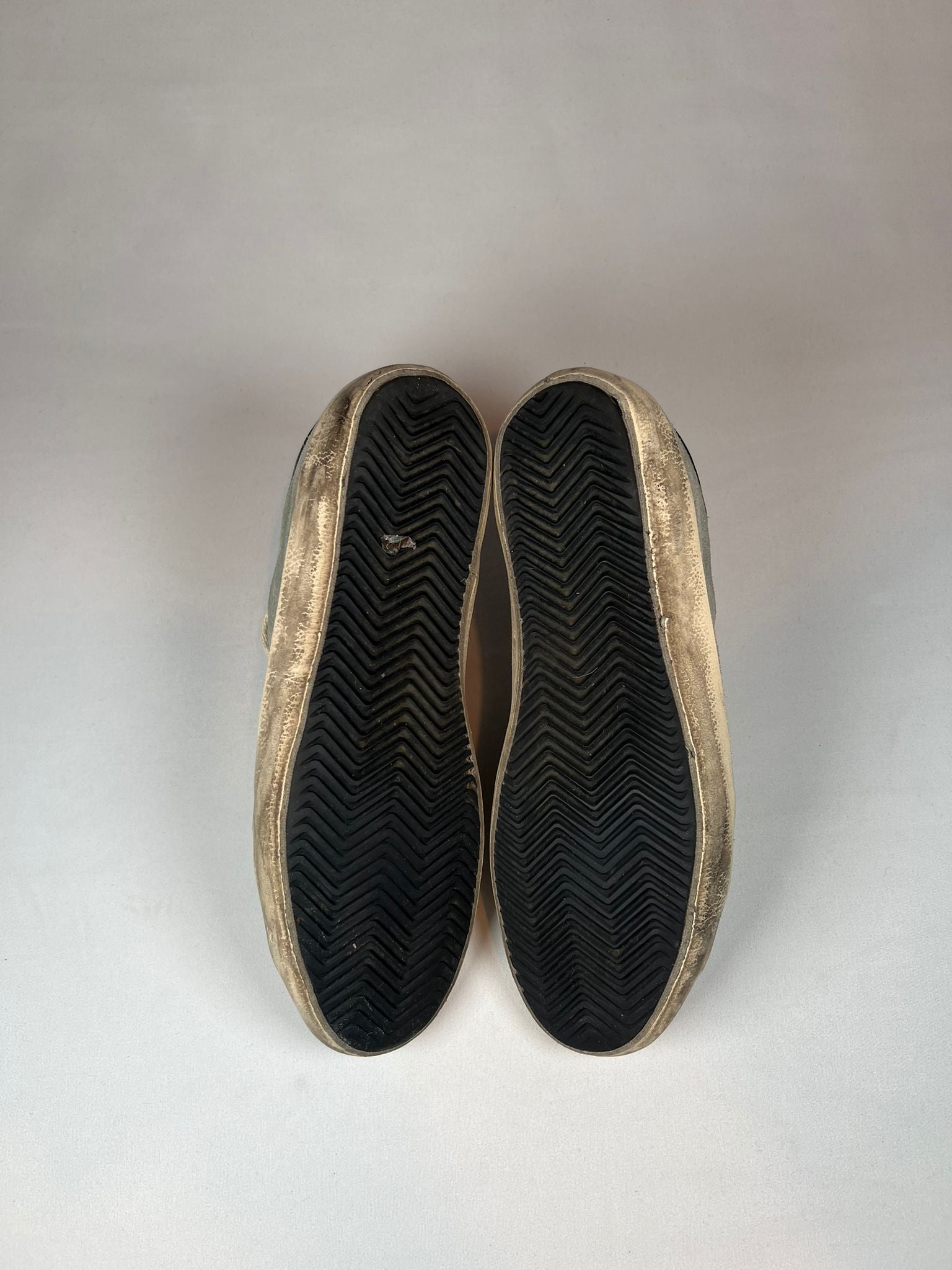 Golden Goose Supertar