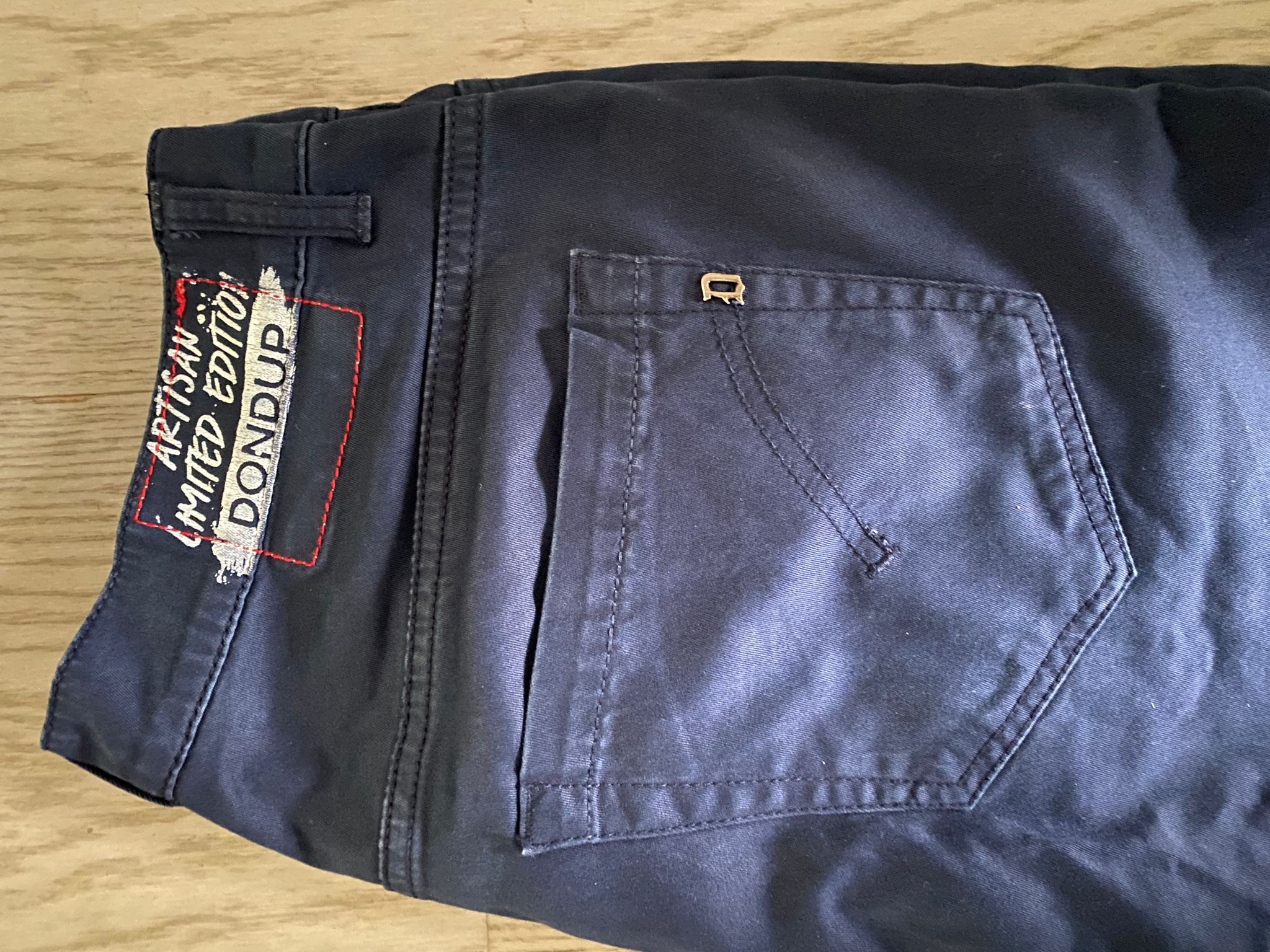 Bulk Dondup George x 8 + 1 Gondup George special edition