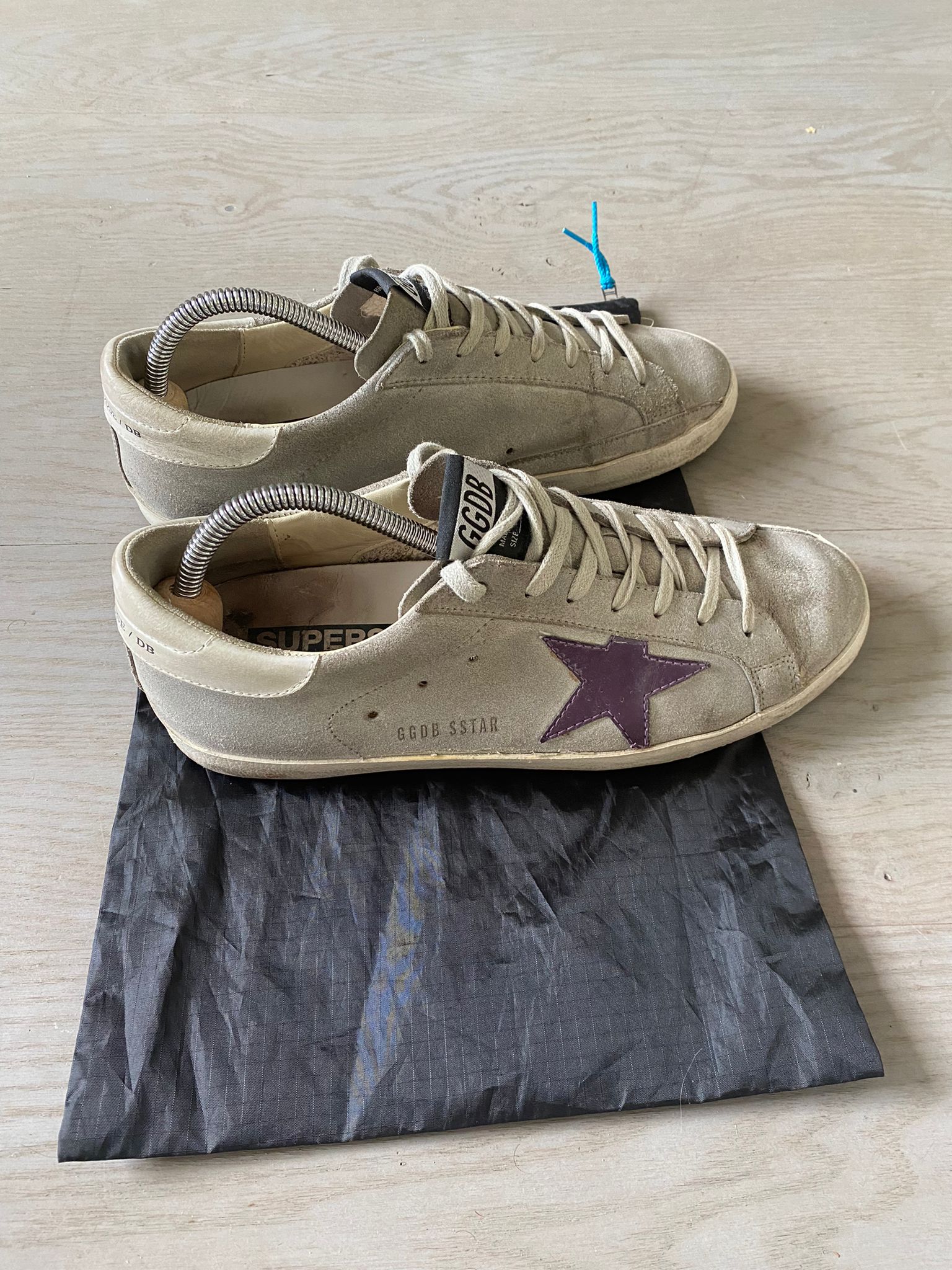 Golden Goose Superstar x 2