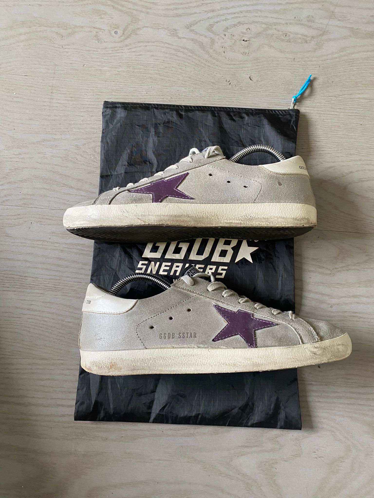 Golden Goose Superstar x 2