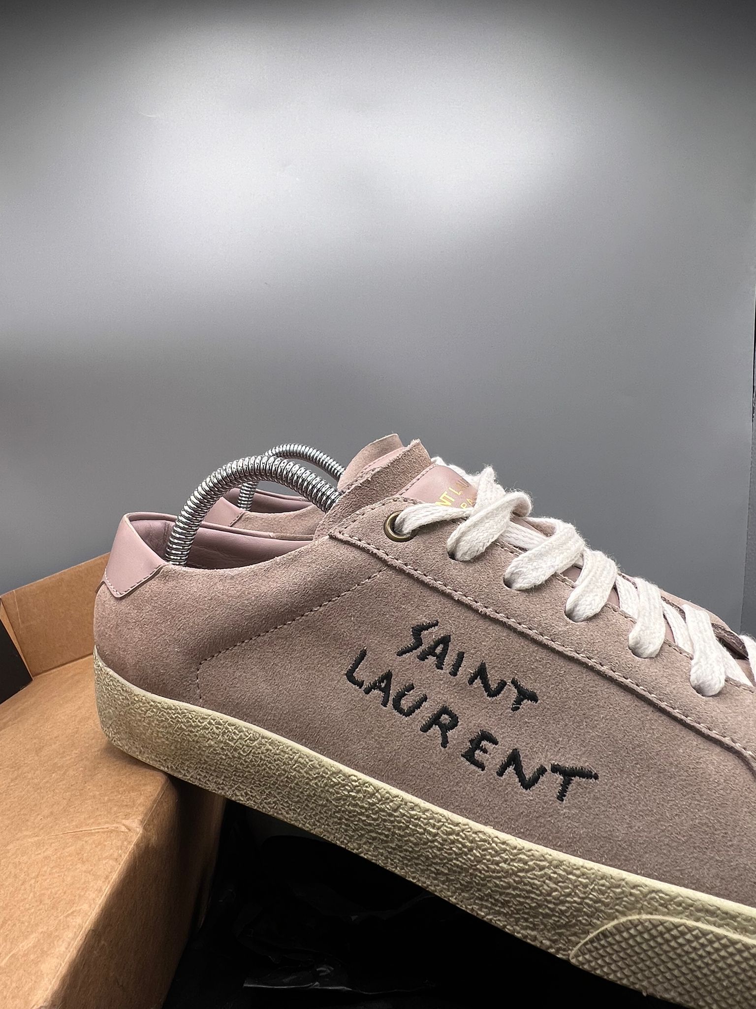 Saint Laurent