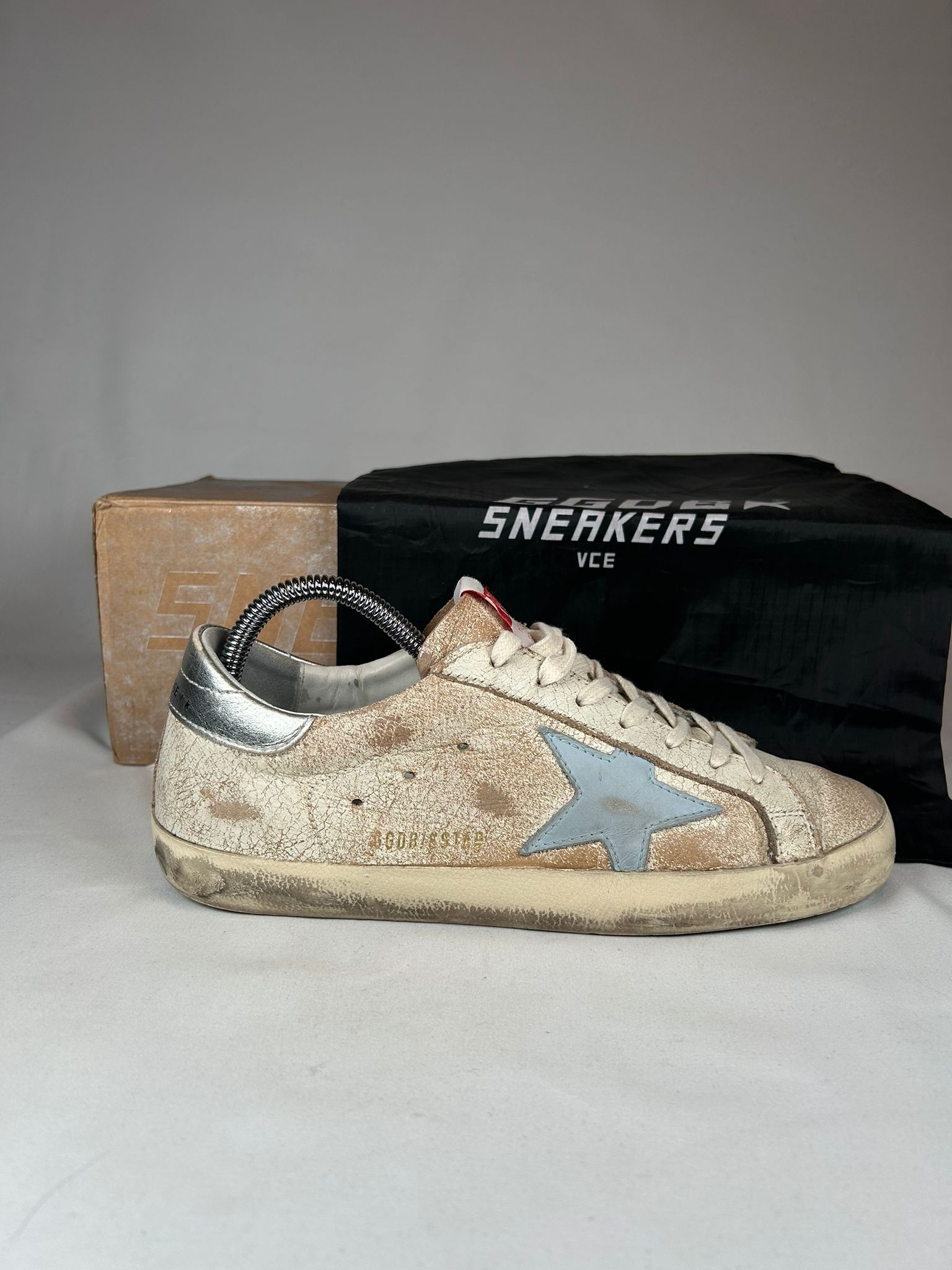 Golden Goose Superstar