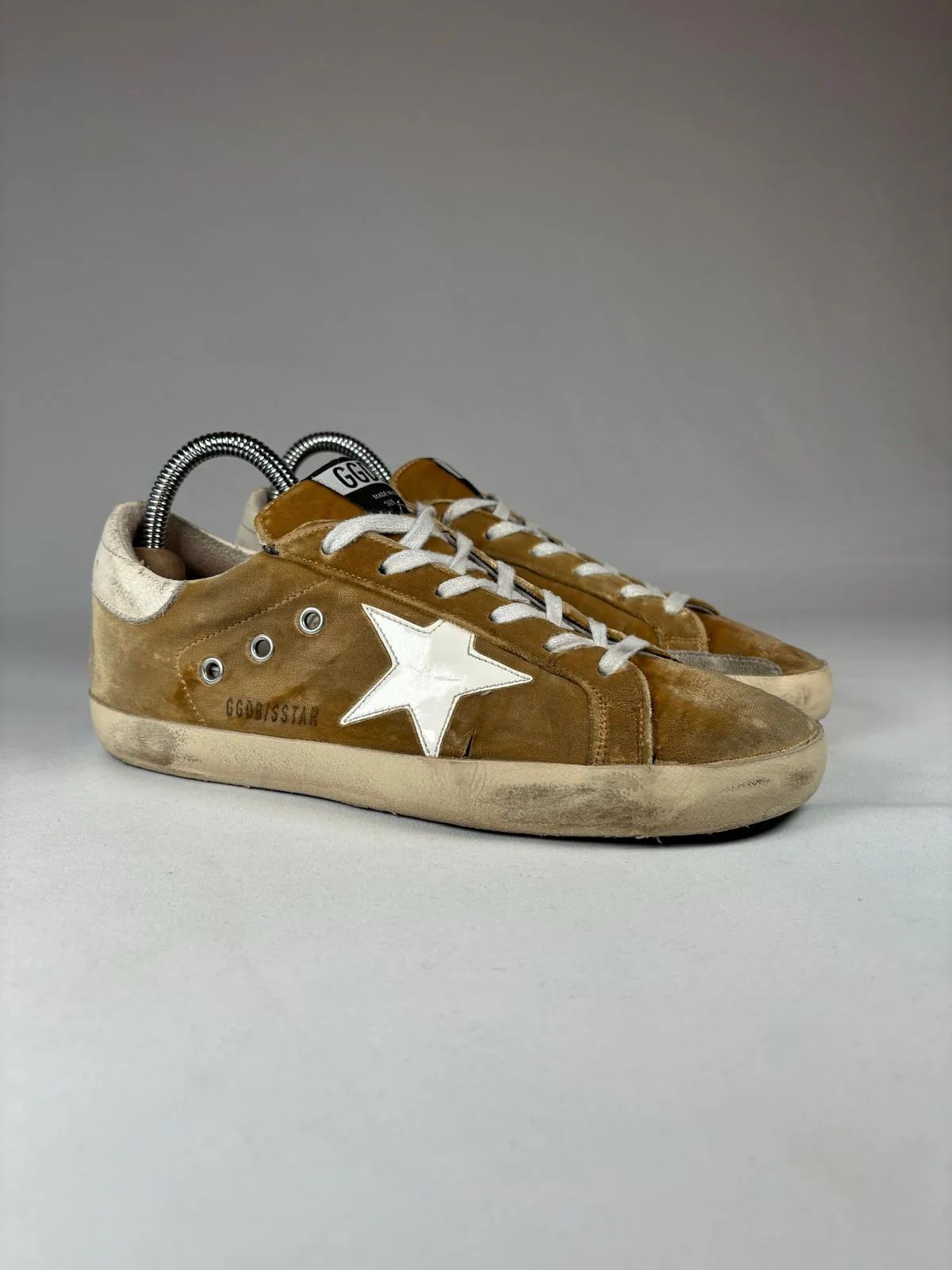 Golden Goose Superstar