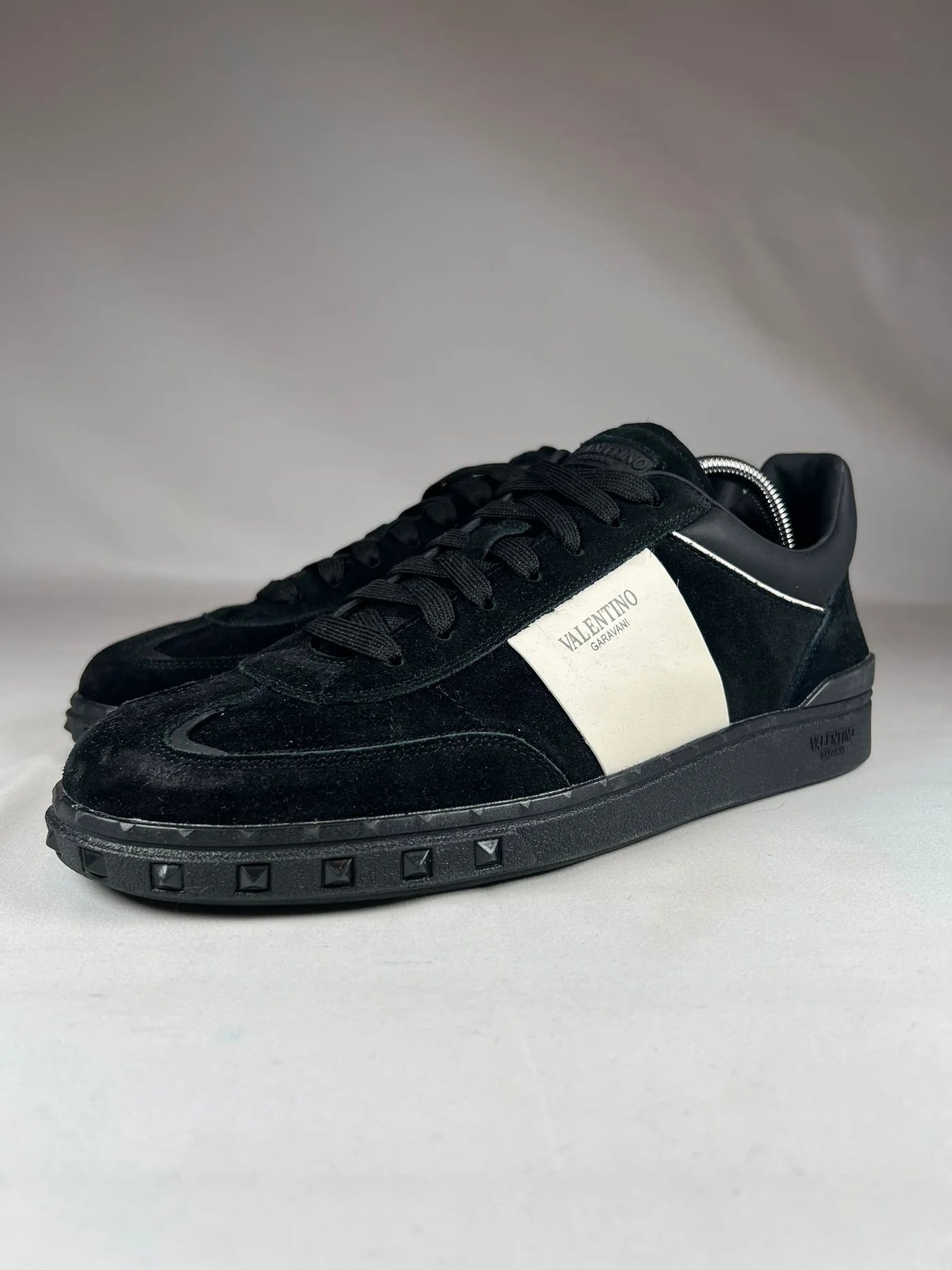 Valentino Upvillage