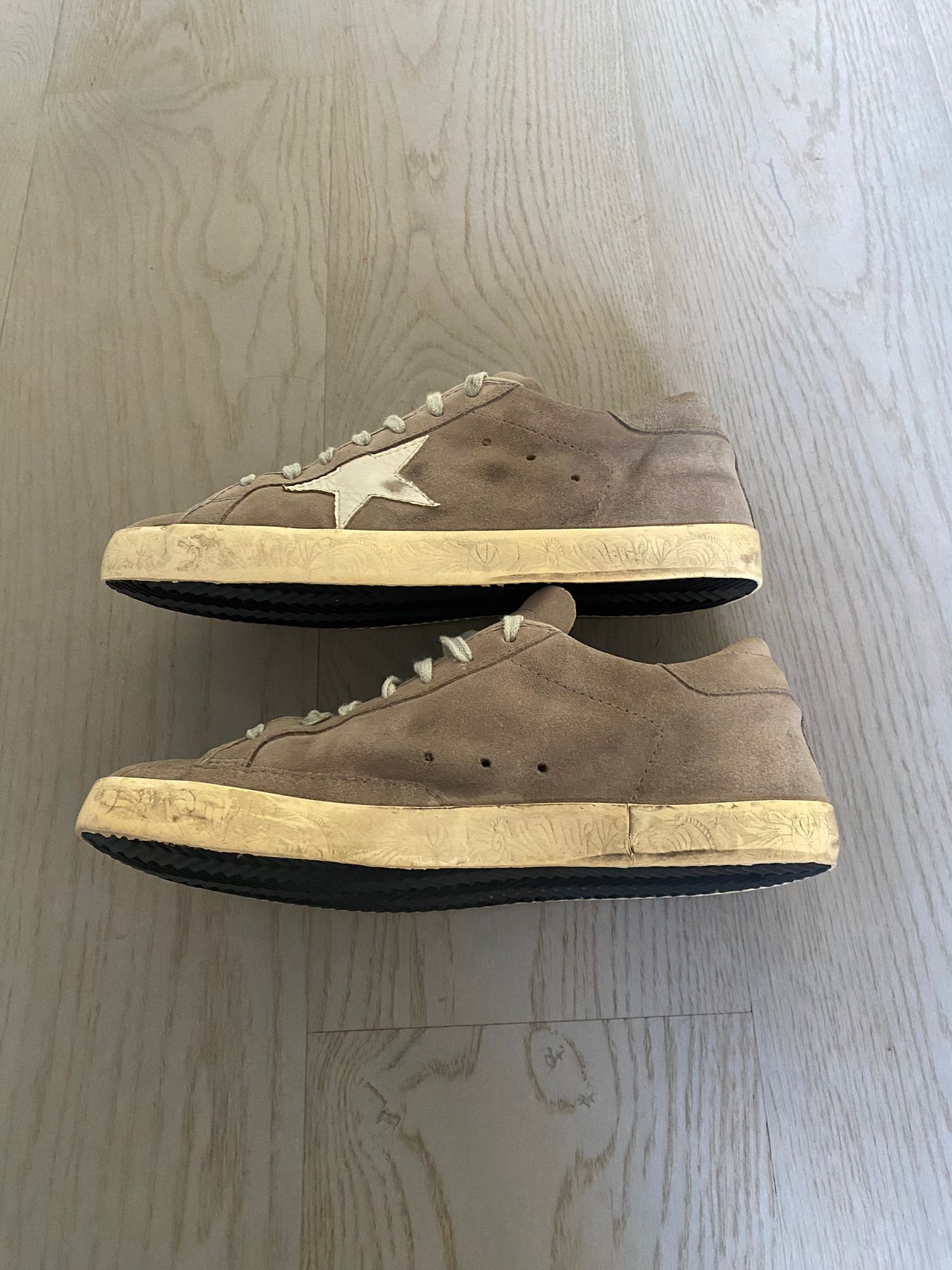 Golden Goose Superstar