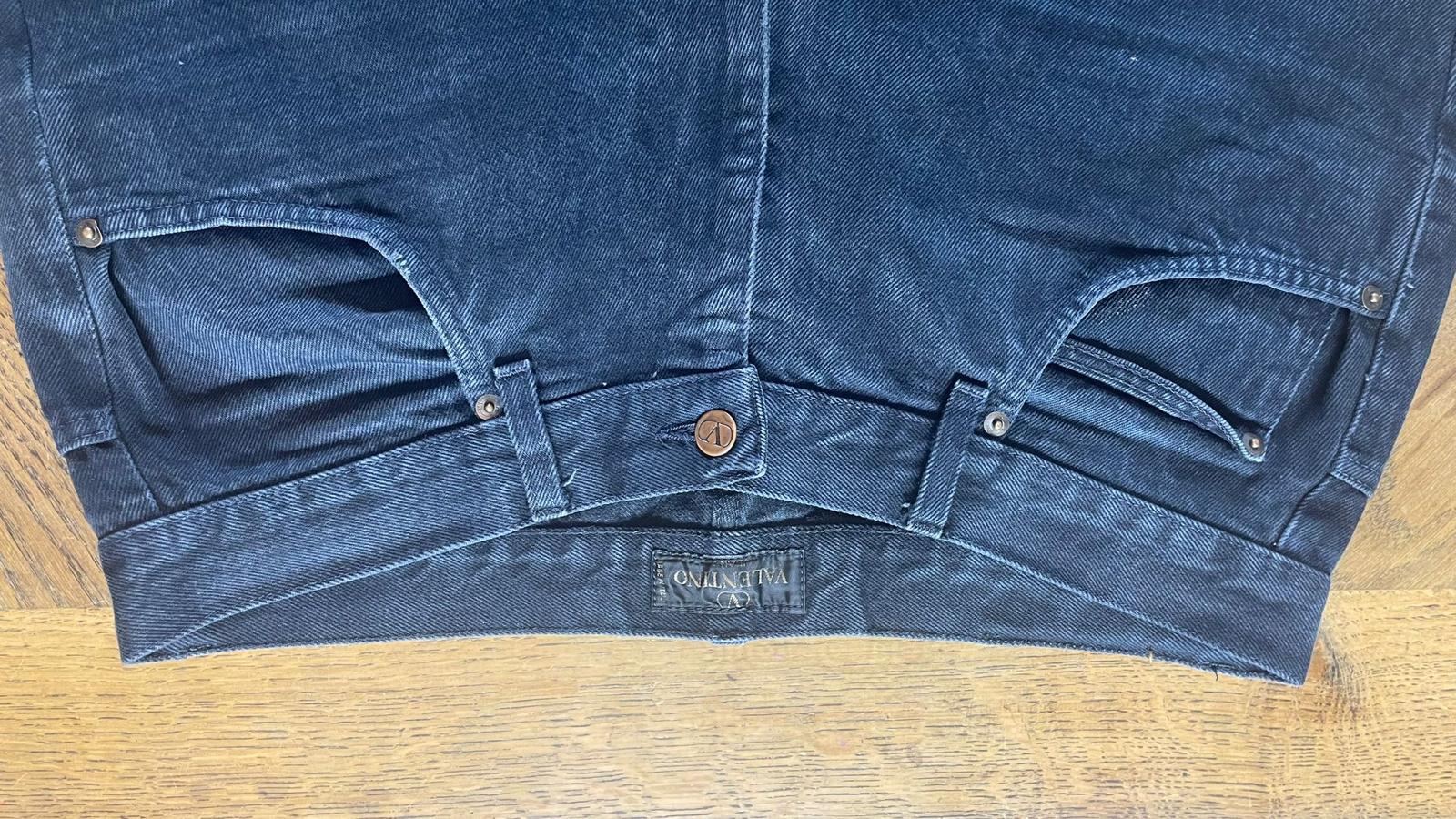 Valentino Jeans W33