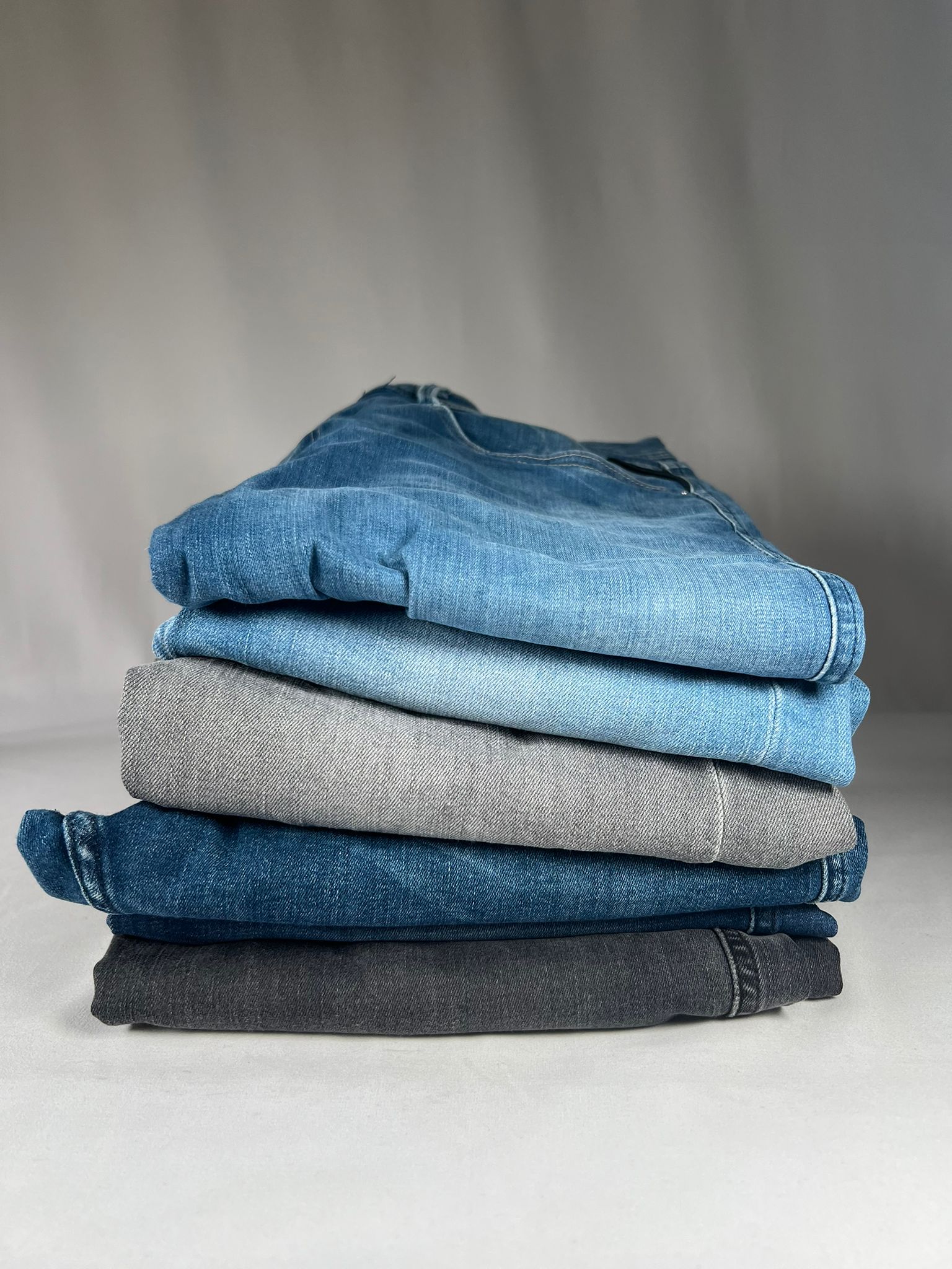 Replay Anbass Jeans Size W28 - W34