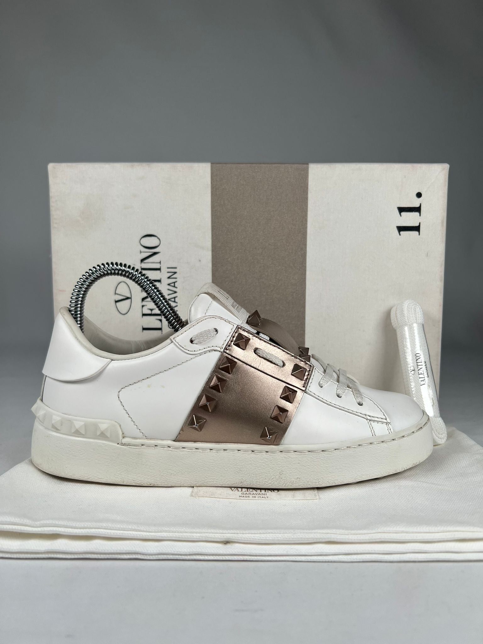 Valentino Open Untitled 11