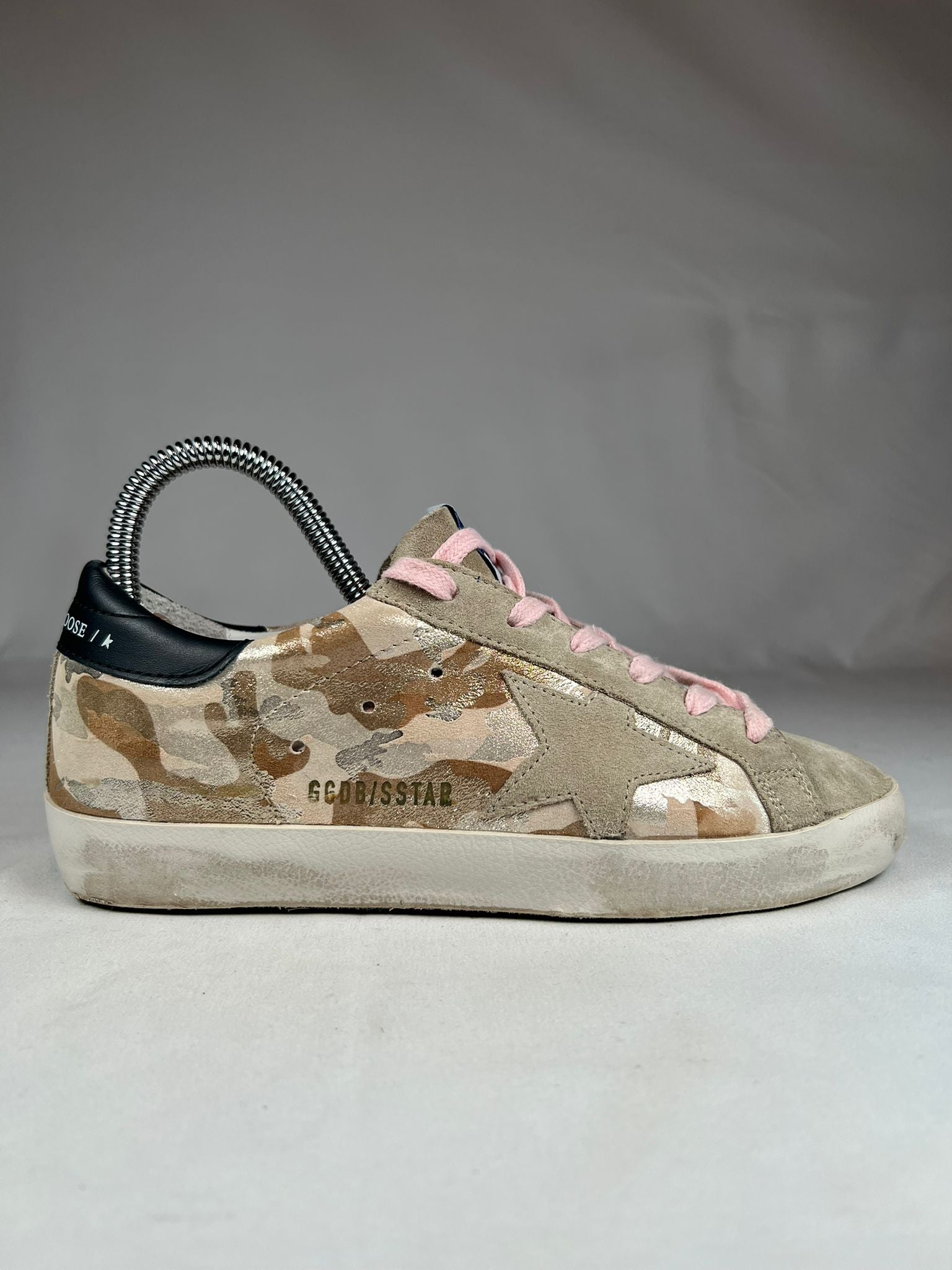 Golden Goose Superstar