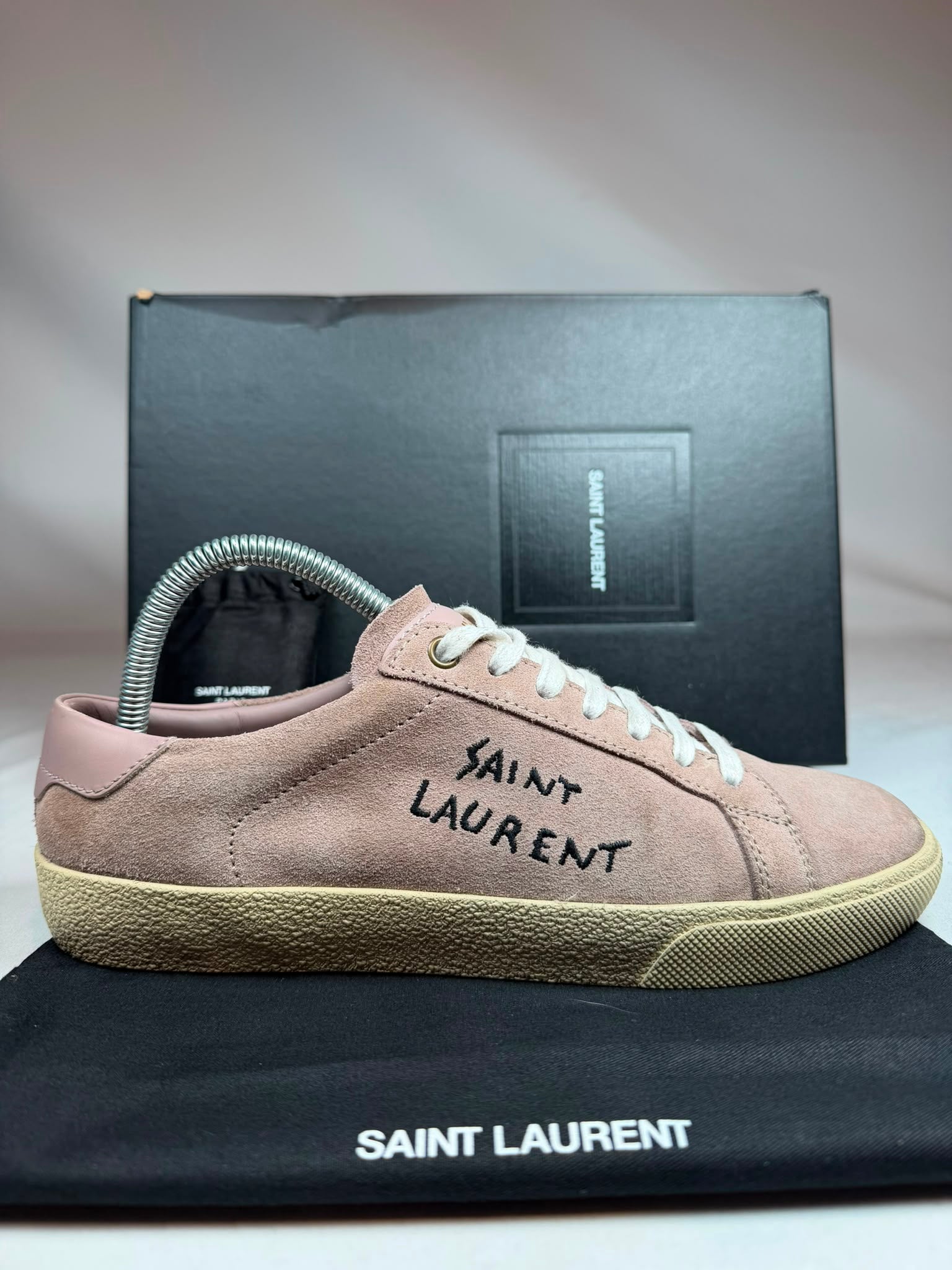 Saint Laurent